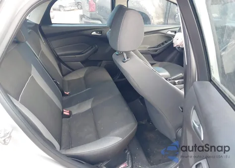 2014 Ford Focus Se z USA, uszkodzony, nr VIN 1FADP3F22EL378257